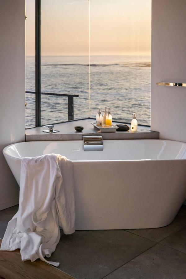 Ontherocksbb Solar Powered Guesthouse And Ocean Lodge Bettyʼs Bay Exterior foto