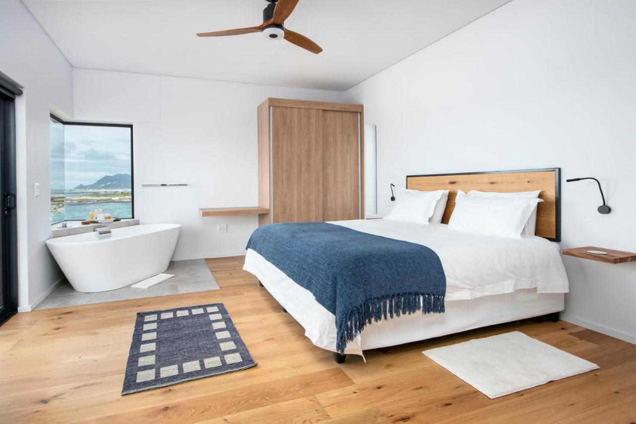 Ontherocksbb Solar Powered Guesthouse And Ocean Lodge Bettyʼs Bay Exterior foto